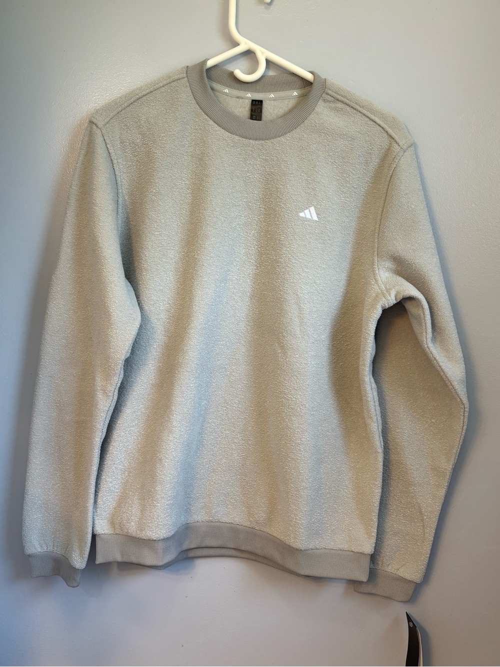 adidas Essentials Bouclé Fleece Crewneck Sweatshirt - Grey - Sz M. NWT